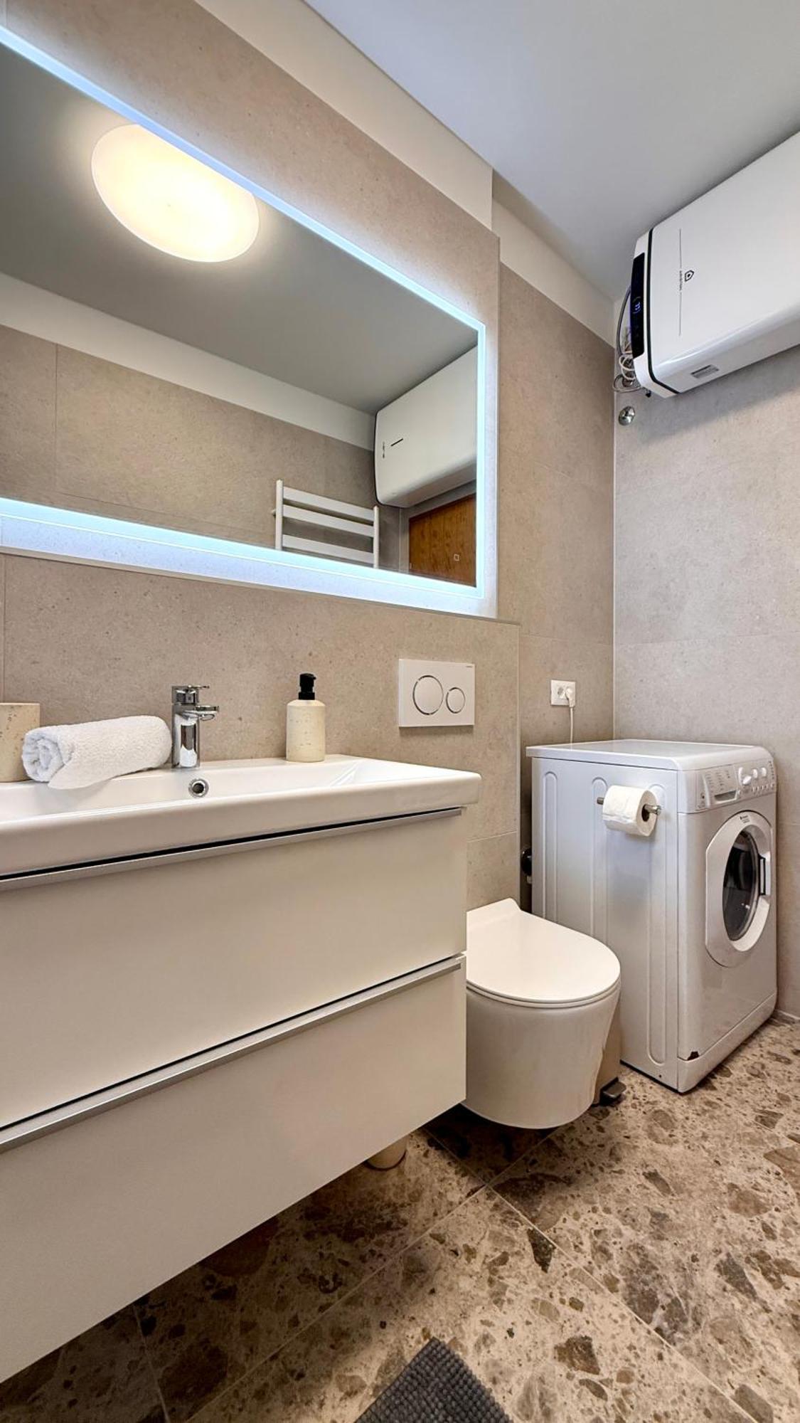 Luxurious Apartment With Private Garden سبليت المظهر الخارجي الصورة